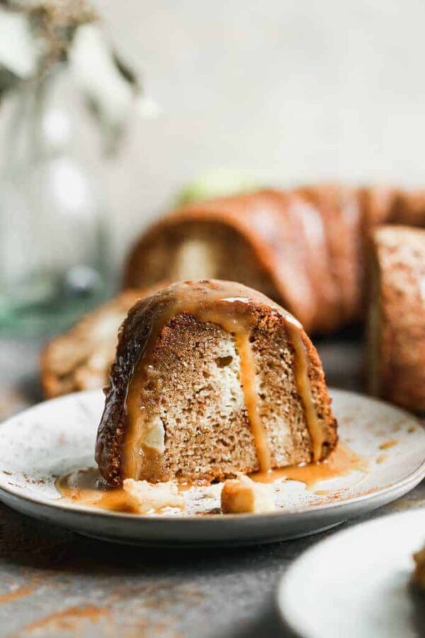 Yummy Factory Vegan Apple Bundt Cake