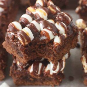 Yummy Factory Vegan Caramel Rocky Road Brownies