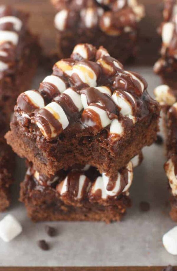 Yummy Factory Vegan Caramel Rocky Road Brownies