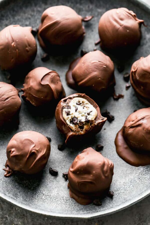 Yummy Factory Vegan Chocolate Chip Cookie Dough Truffles