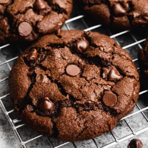 Yummy Factory Vegan Double Chocolate Chip Cookie