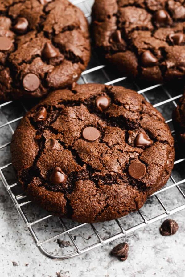 Yummy Factory Vegan Double Chocolate Chip Cookie