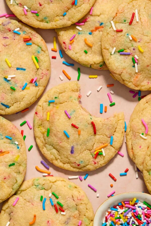 Yummy Factory Funfetti Birthday Cake Cookie