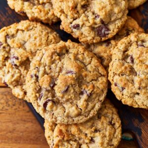 Yummy Factory Oatmeal Raisin Cookie